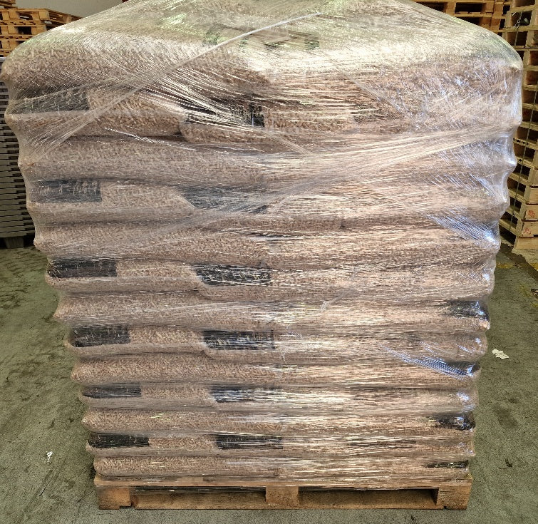 Pellets 70 zakken pine van 15kg per zak 6mm pallet 1050kg ENplus A1 certificeerd